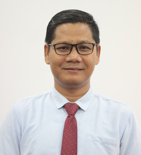 Prof. Dr. Amirul MUKMININ,